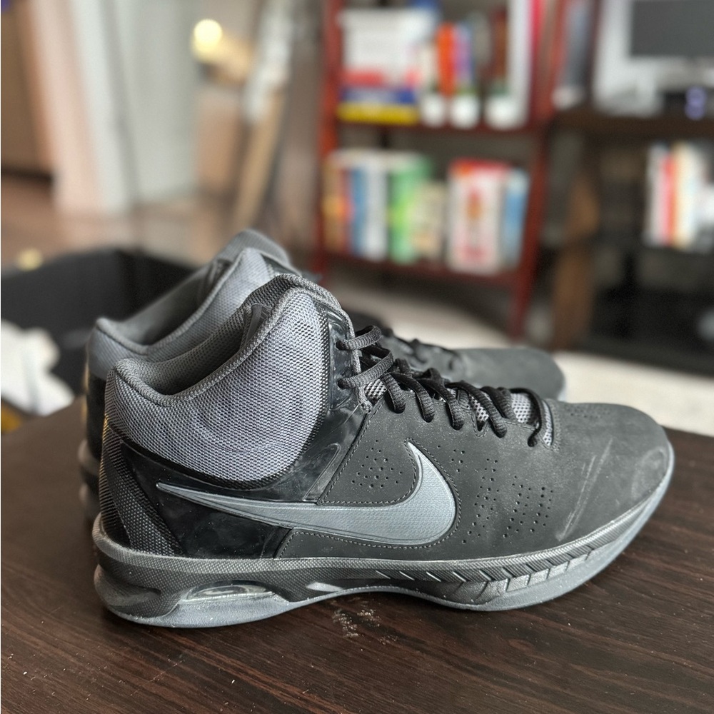 Men’s Air Ross Pro VI Nubuck Basketball shoes